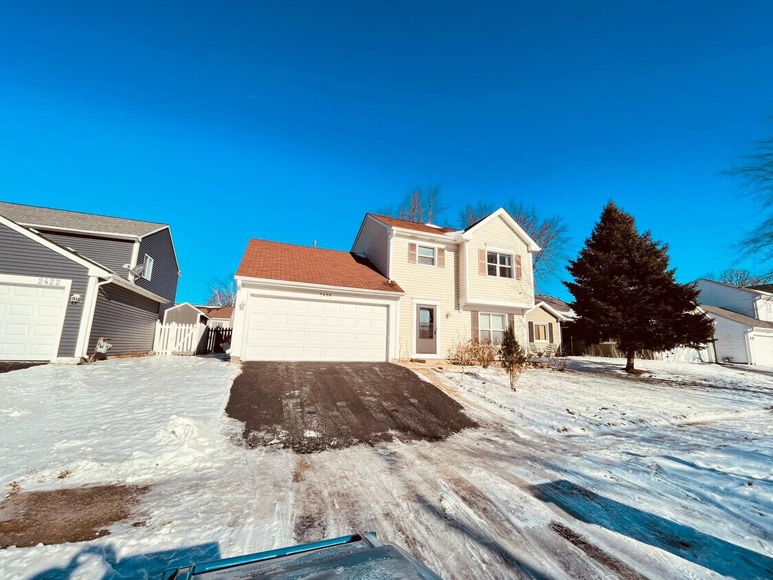 Primary Photo - 2426 Red Bud Ln