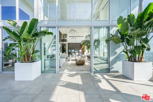 Foto del edificio - 825 S Hill St