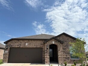 Building Photo - 608 Brookside Dr
