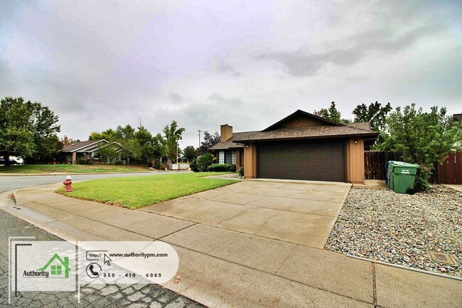 Building Photo - 2491 Candlewood Dr