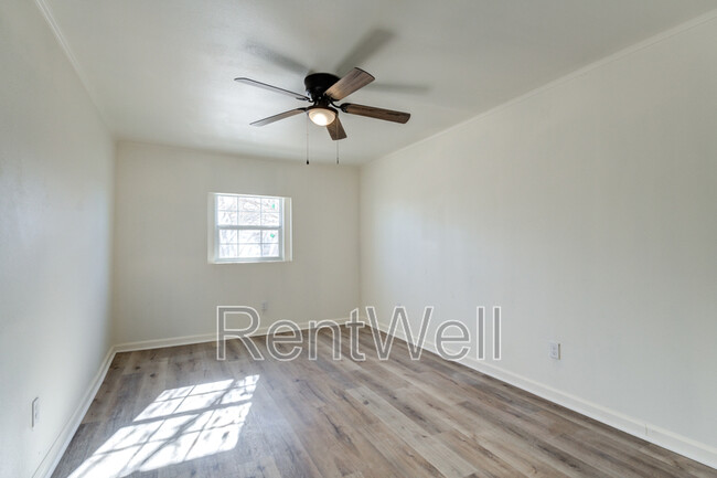Foto del edificio - 2516 2nd St