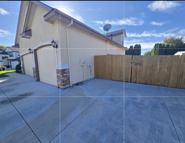 Foto del edificio - 9479 W Harness Dr