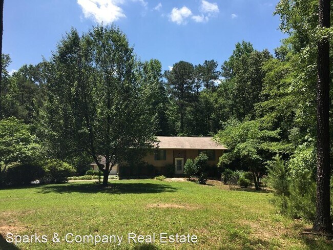 Building Photo - 3 br, 2.5 bath House - 5627 Mitchell Way