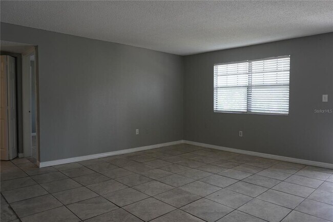 Building Photo - 12401 Oak Cedar Pl