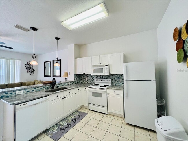 Photo - 2413 Silver Palm Dr Apartment