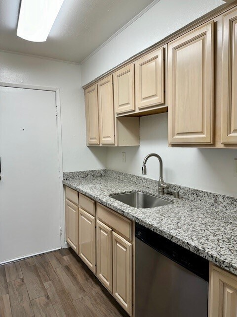 Photo - 1058 Mohr Ln Townhome