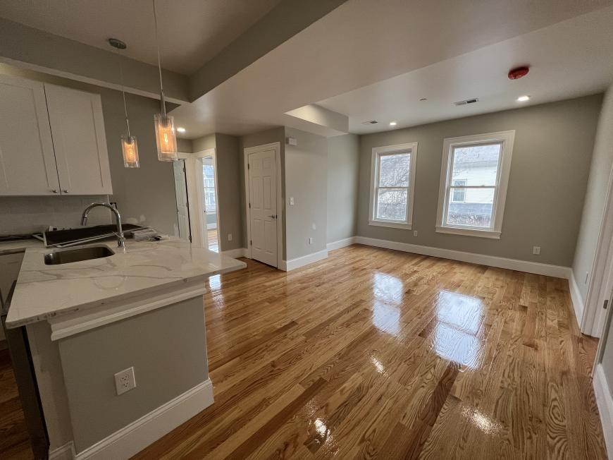 2.0 bedroom in Somerville Massachusetts 02145 - 2.0 bedroom in Somerville Massachusetts 02145
