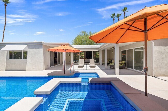 Foto del edificio - 74085 Mockingbird Trail