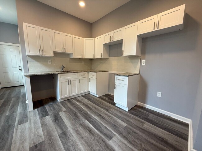 Building Photo - Anika Homes 4 Bedroom