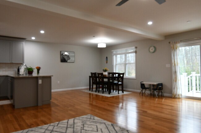 Foto del edificio - 259 Woodview Way