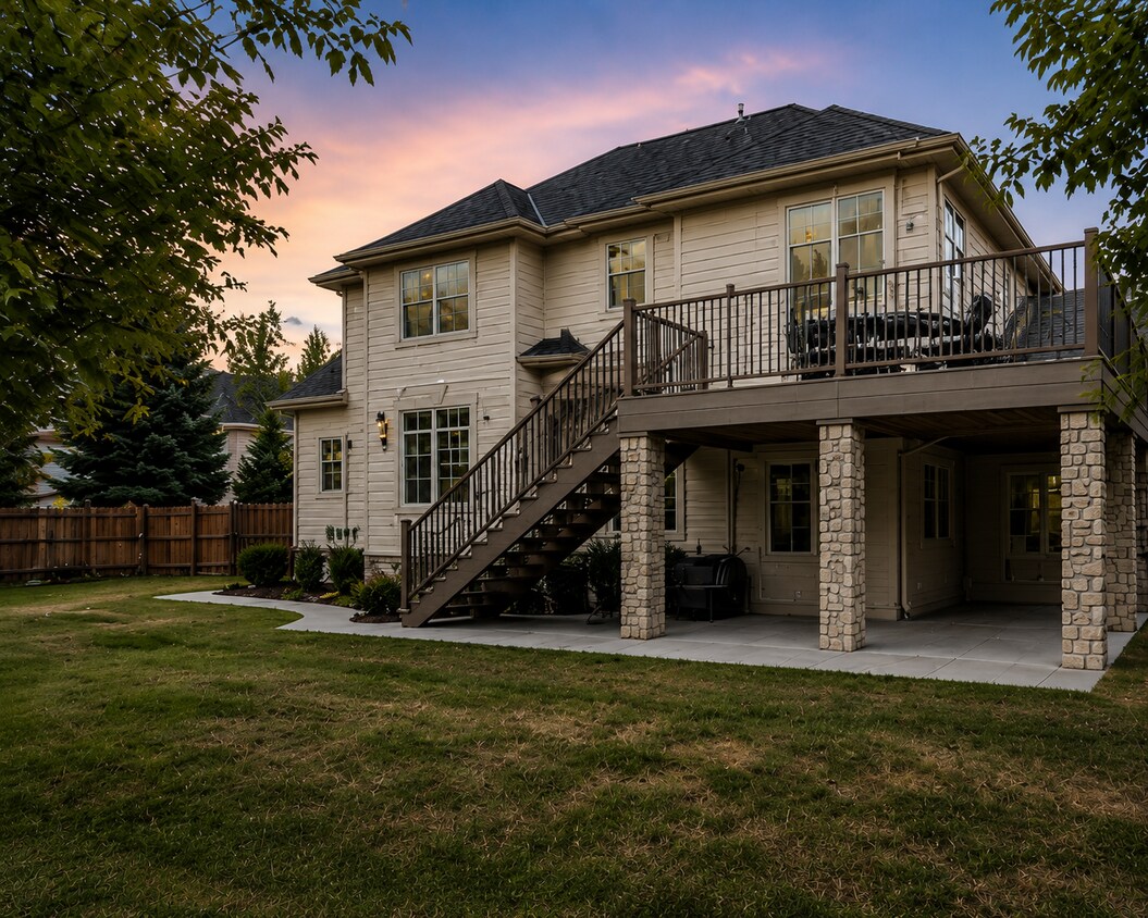 Building Photo - 4215 S Sunset View Dr