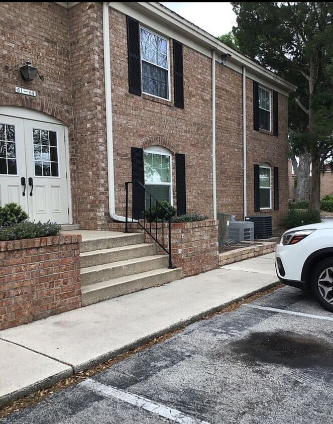 5201 Atlantic Blvd Unit 63, Jacksonville, FL 32207 Condo for Rent in