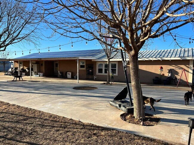 Solar equipped - 4439 E Morning Glory Rd