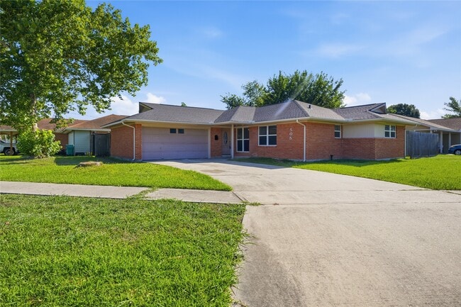Building Photo - 505 Malvern Dr