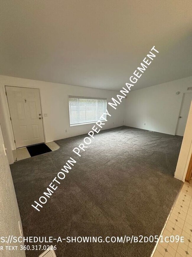 Building Photo - 3 Bedroom, 2 Bath Home on Boston Harbor Ro...