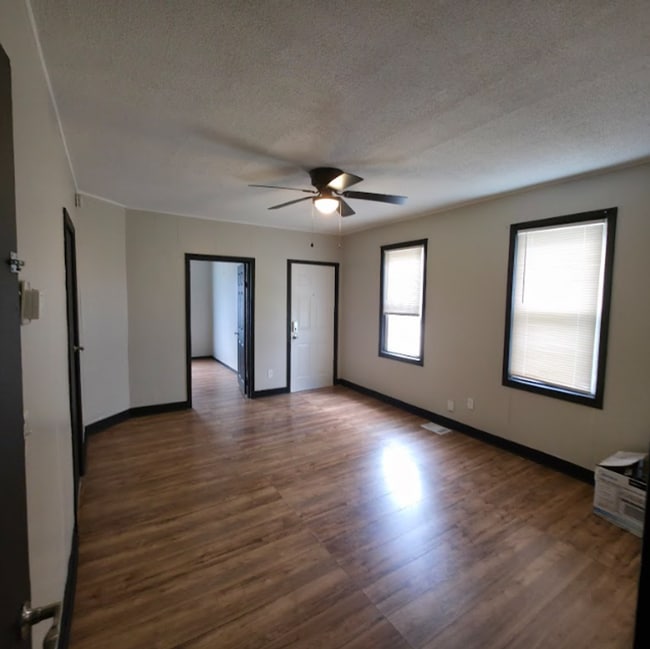 Foto del edificio - 3549-3549 Trent Ave