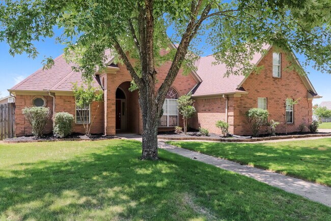 Building Photo - 3145 Big Ben S