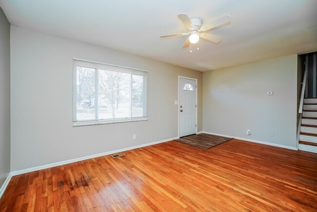 Foto del edificio - 2821 Fleet Rd