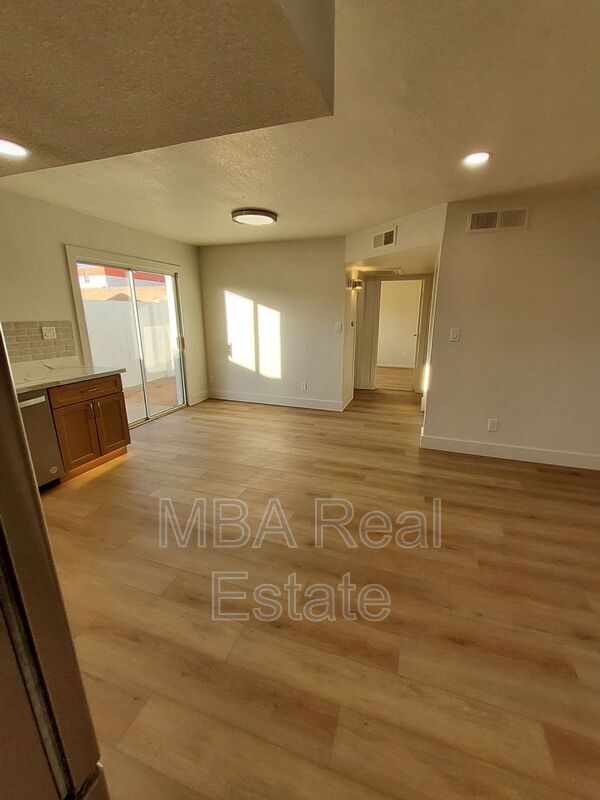 Foto del edificio - 5040 N 18th Ave