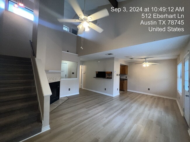 Foto del edificio - 512 Eberhart Ln