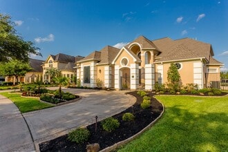 Building Photo - 14 Lake Mist Ct