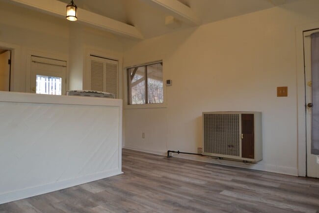 Building Photo - 7 Ute Trail