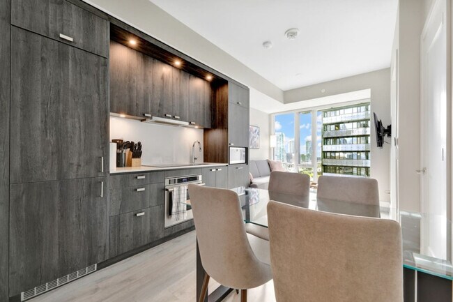 Photo du bâtiment - 470 Front St W