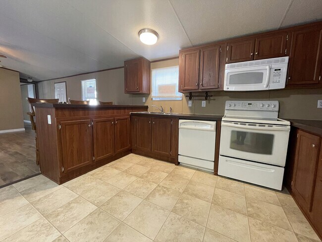 Building Photo - 3709 Hampton Ln