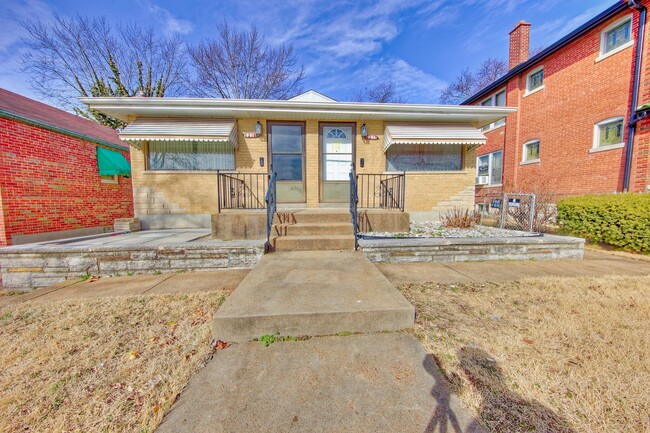 Building Photo - 5217 S Grand Blvd