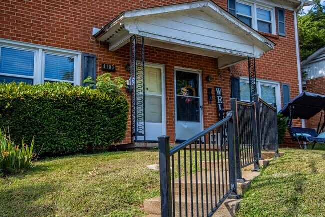 Foto del edificio - 1103 River Ct