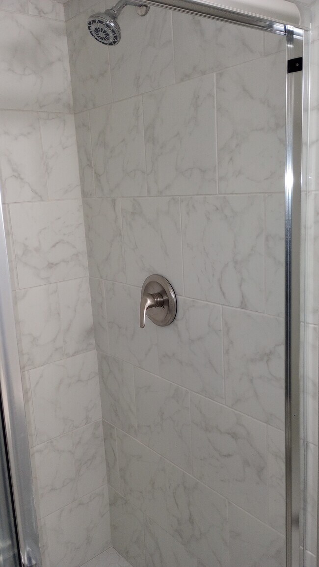 Building Photo - 1920 Walker St