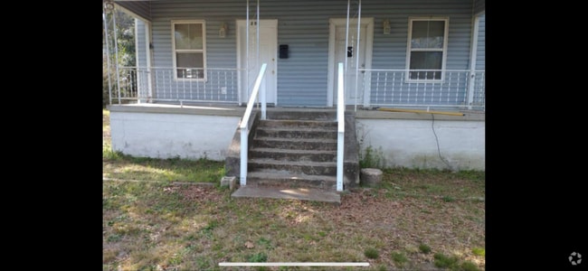 Building Photo - 201 Tryon St