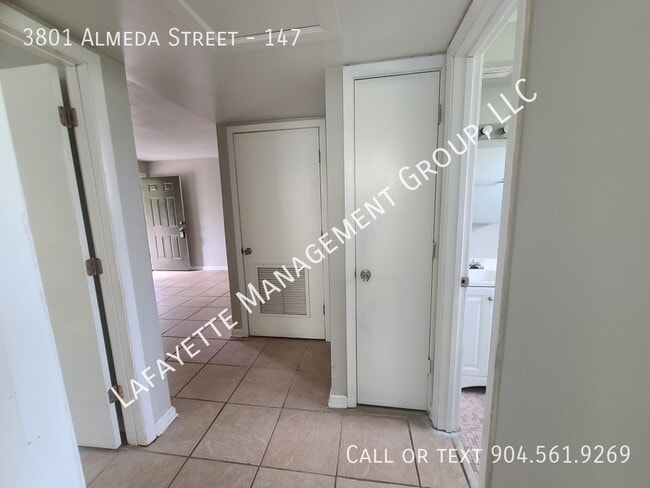 Building Photo - 3801 Almeda St