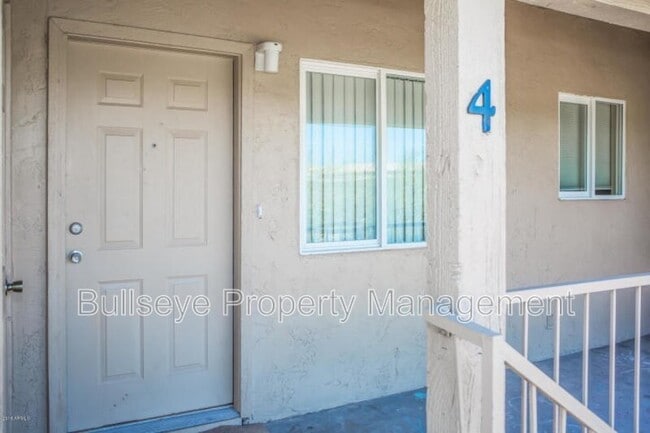 Building Photo - 2701 E Beck Ln