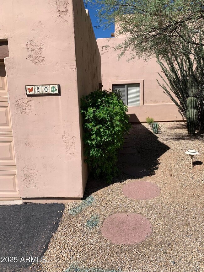 Foto del edificio - 38065 N Cave Creek Rd