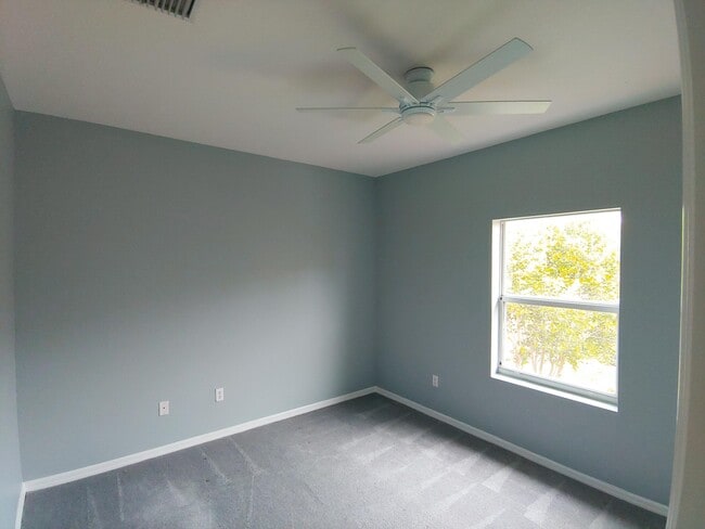Building Photo - 701  Talia Circle  Palm Springs Fl 33461