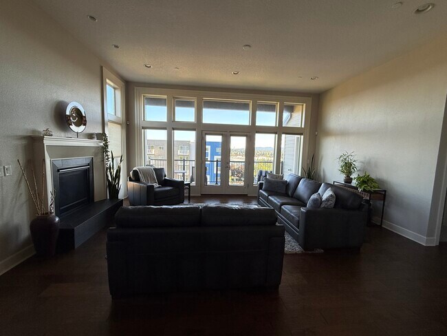Foto del edificio - 2621 E 6th St
