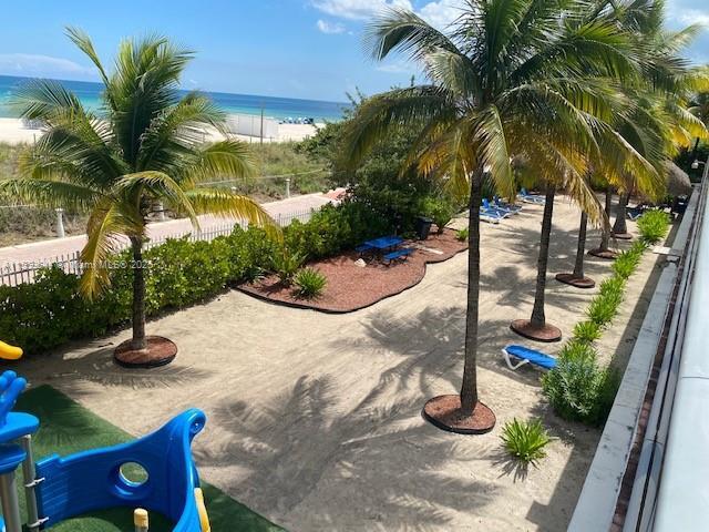 Foto del edificio - 6039 Collins Ave