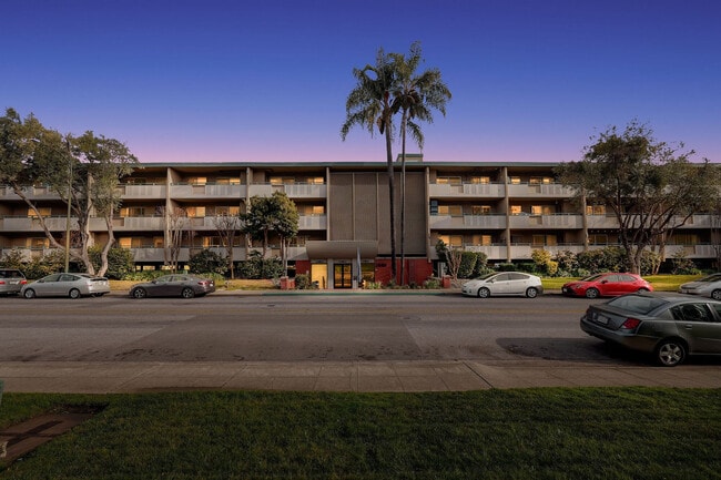 APT-016　ベジット Apartments for Rent in 94022 - Los Altos, CA | Apartments.com