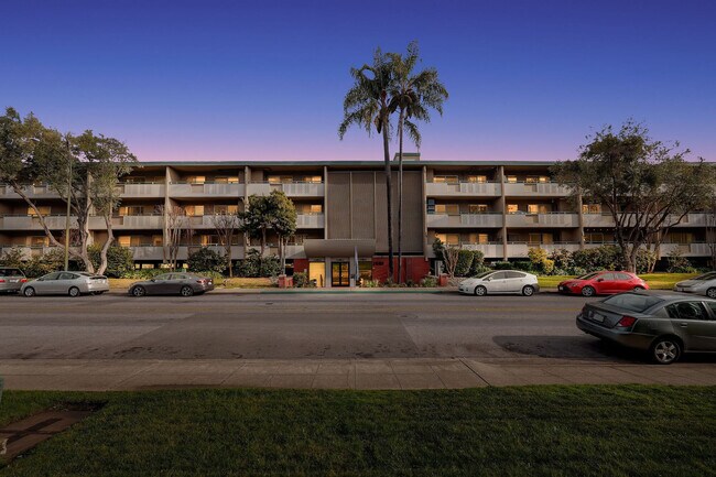 Building Photo - Fayette Arms Apartments