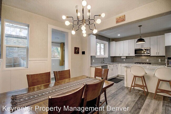 Building Photo - 4 br, 2 bath House - 1376 N Humboldt St