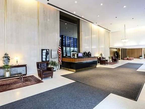 Foto del edificio - 5701 N Sheridan Rd