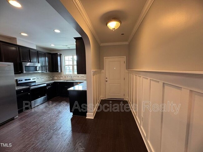 Building Photo - 748 Wickham Ridge Rd