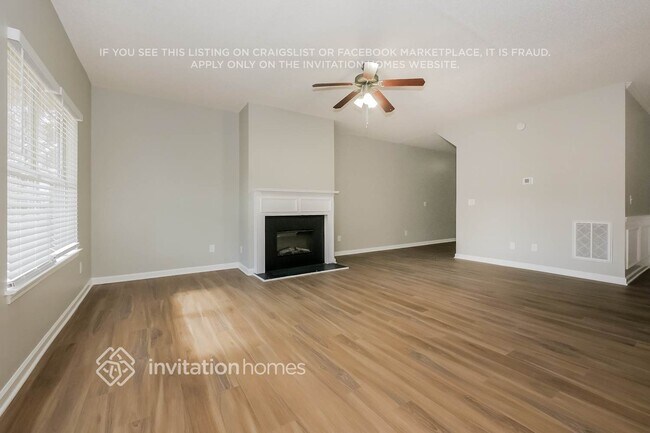 Building Photo - 162 Stillwood Dr