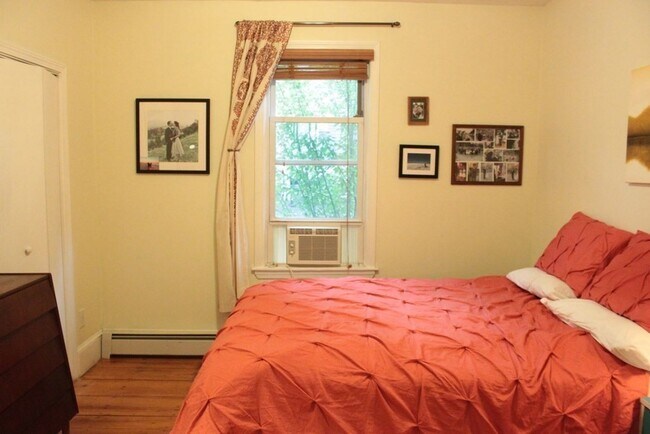 Foto del edificio - 15 Oakdale St