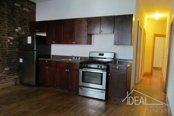 Foto principal - 361 Franklin Ave