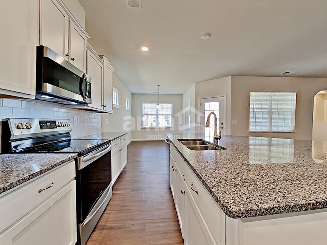 Building Photo - 14334 Hugh Dixon Way