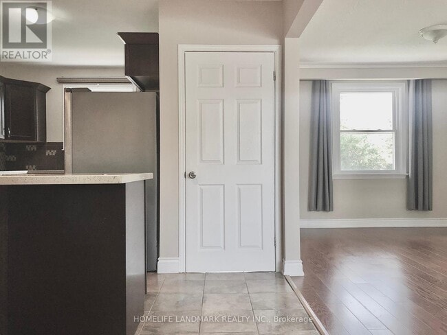 Photo du bâtiment - 529 Third Line