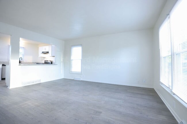 Building Photo - 5916 Camden Ave