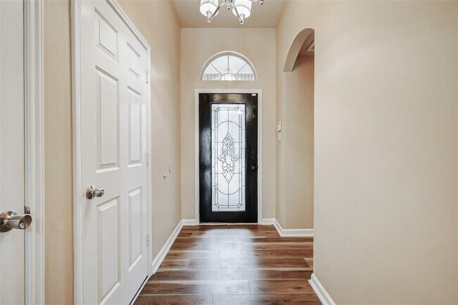 Building Photo - 24819 Trail Stone Ct